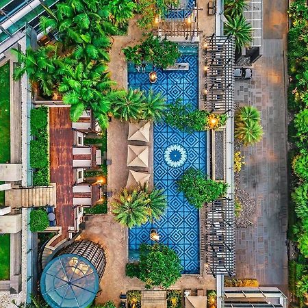 Four Seasons Hotel Джакарта Екстер'єр фото